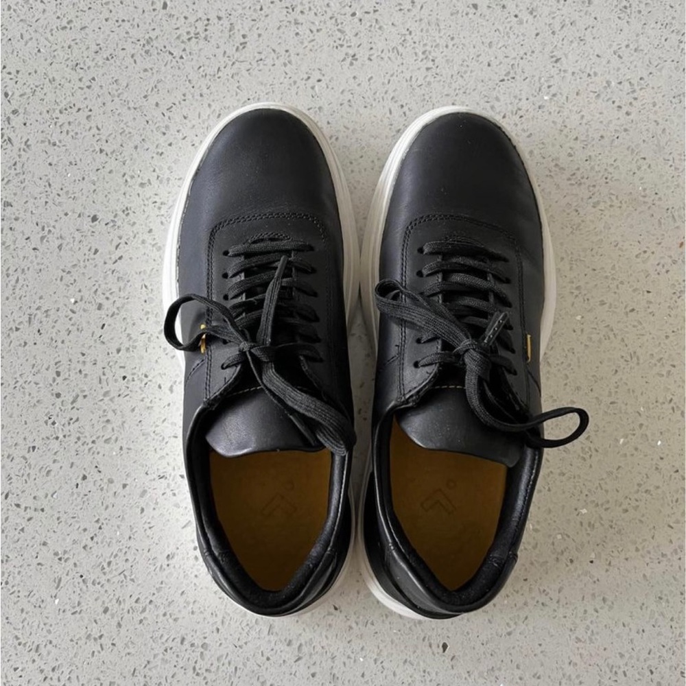 Black Casca shoes size 8.